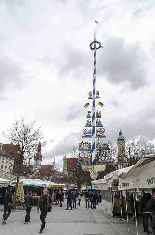 84 - Alemania - Munich - mercado - viktualienmarkt